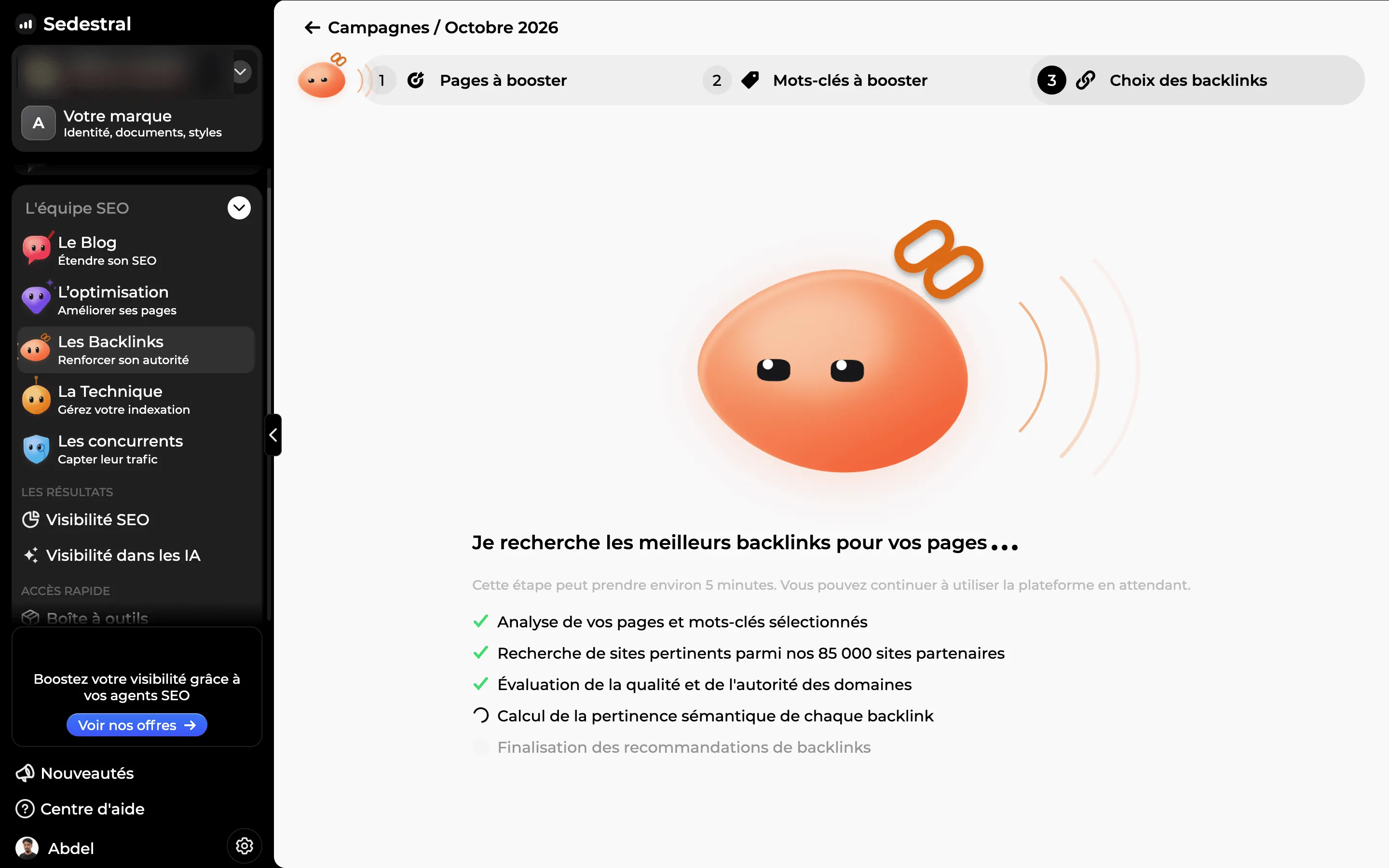L'agent backlinks de Sedestral en recherche : analyse des pages, recherche parmi 85 000 sites partenaires, évaluation de l'autorité et de la pertinence